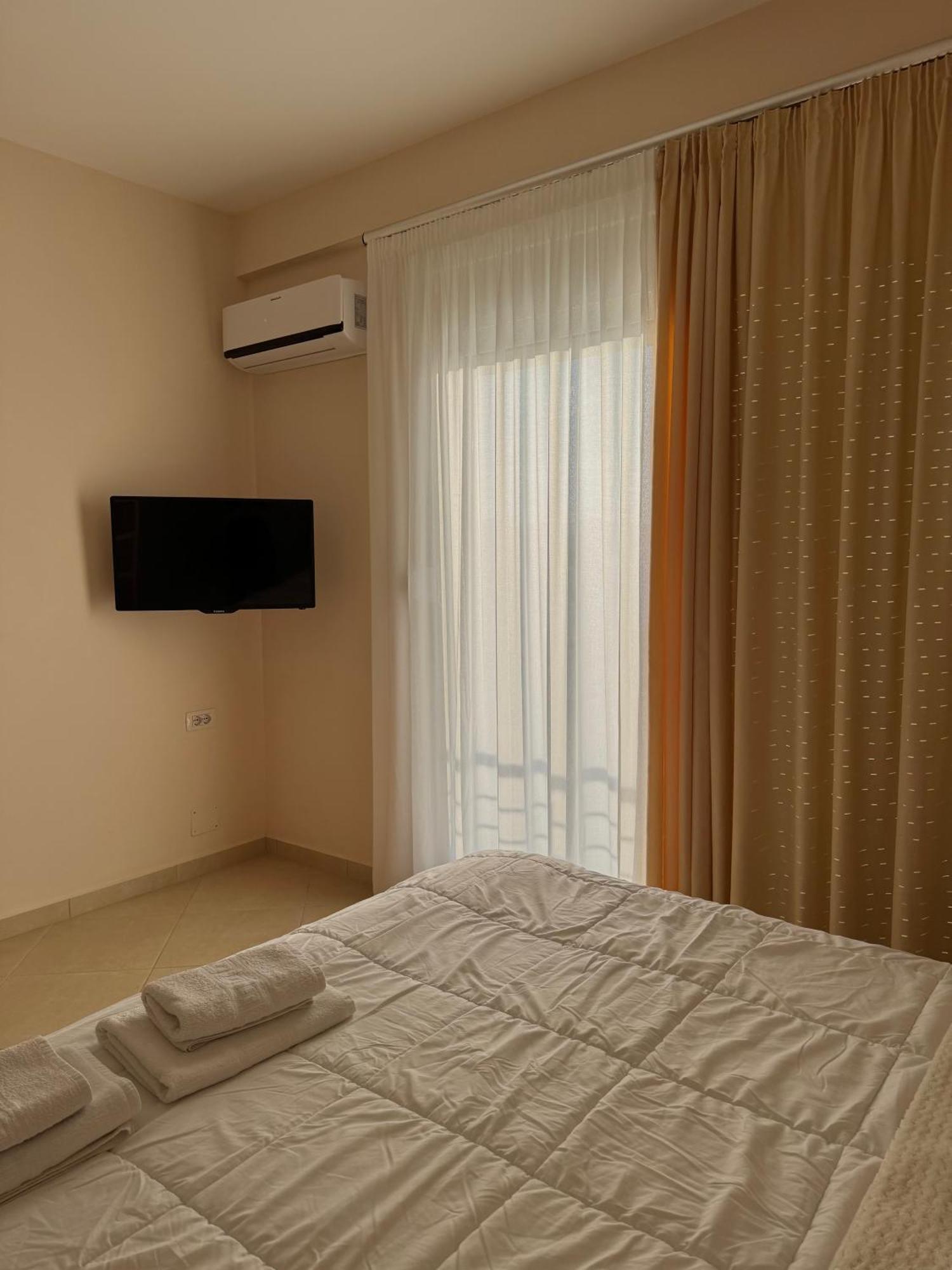 Vila Majola Sarande Luaran gambar
