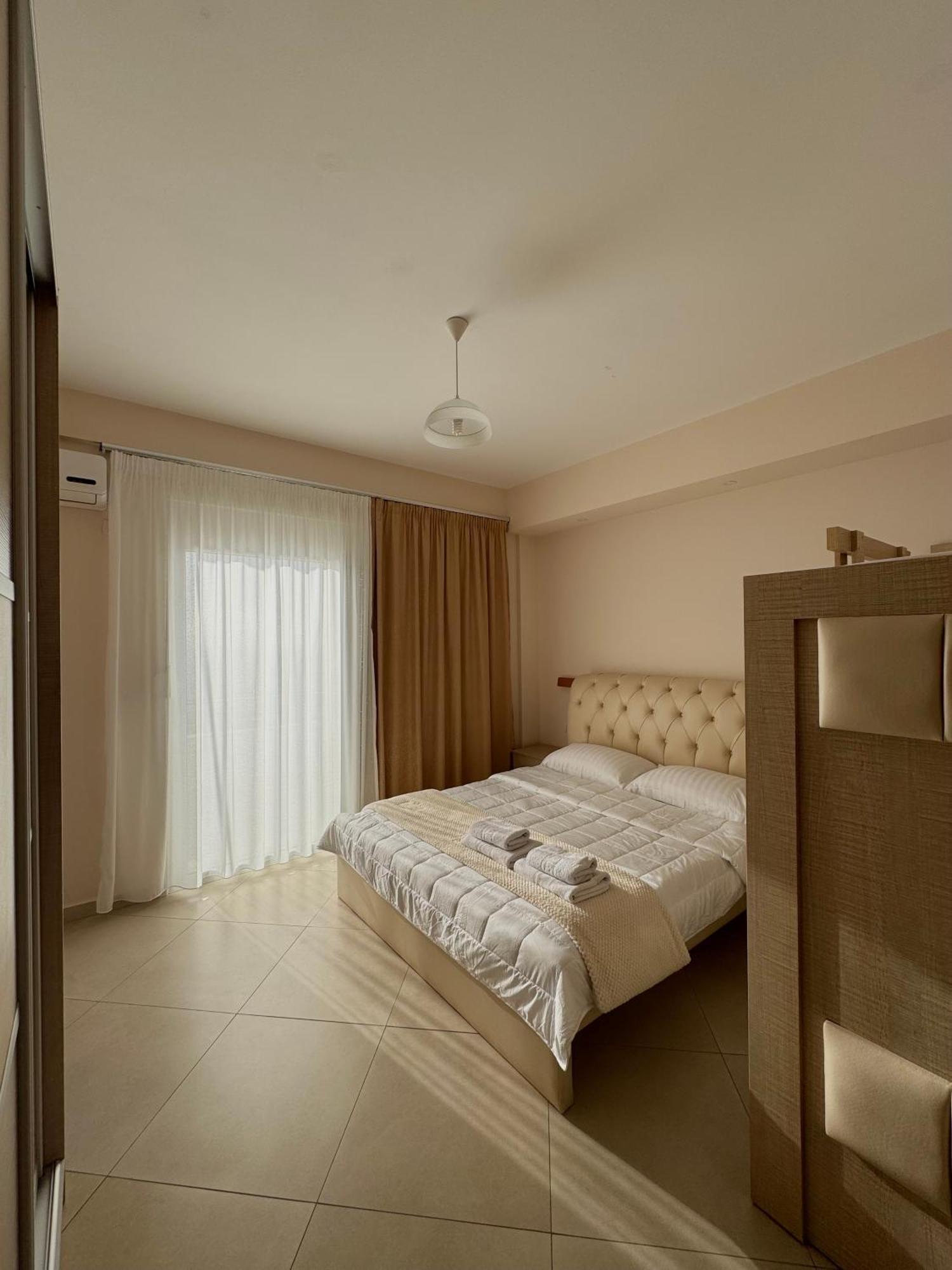 Vila Majola Sarande Luaran gambar